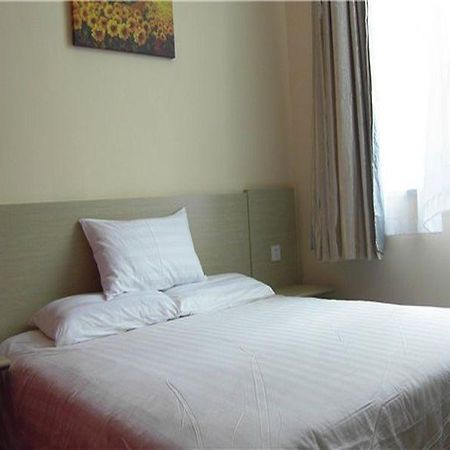 Hanting Express Sanya The First Market Branch Hotel Екстериор снимка