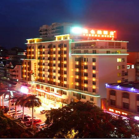 Hanting Express Sanya The First Market Branch Hotel Екстериор снимка
